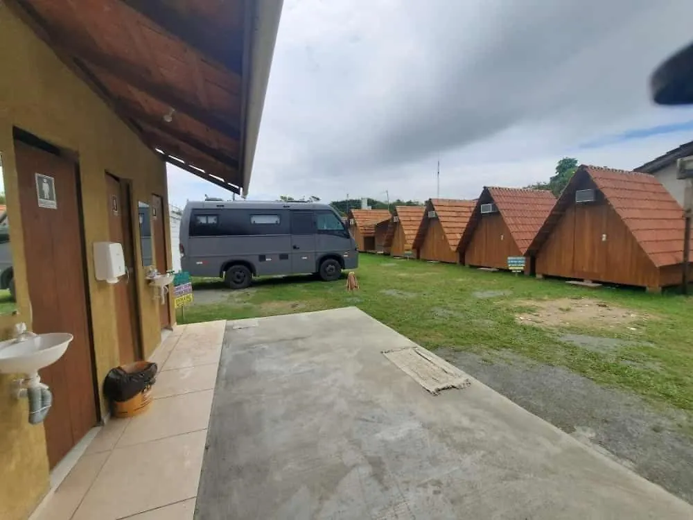 Casa de Férias Cabana Com Ar Condicionado E Area De Cozinha E Banheiro Compartilhado A 10 Minutos Do Parque Beto Carrero Penha