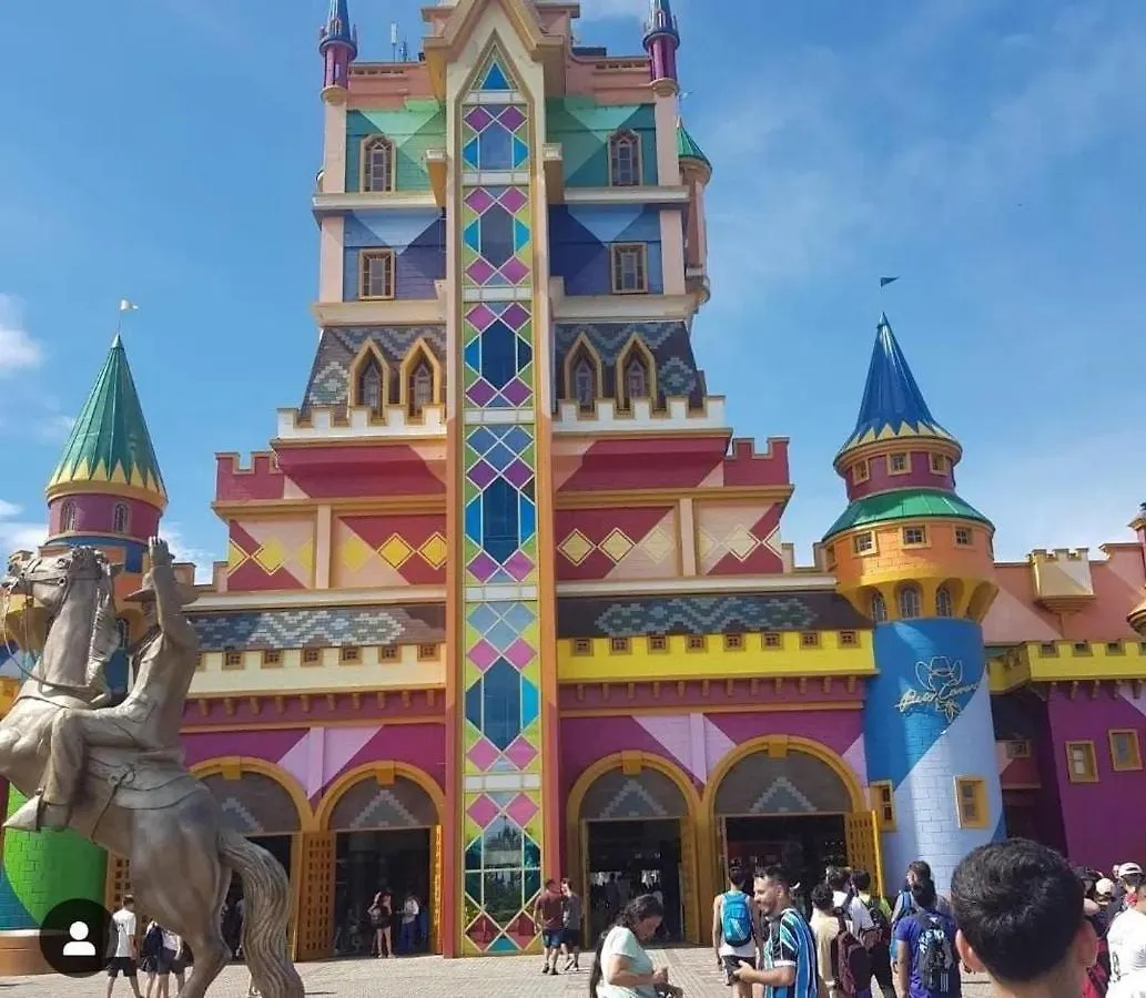 Cabana Com Ar Condicionado E Area De Cozinha E Banheiro Compartilhado A 10 Minutos Do Parque Beto Carrero Penha  Casa de Férias