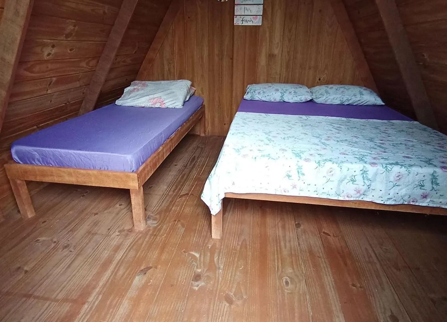 Casa de Férias Cabana Com Ar Condicionado E Area De Cozinha E Banheiro Compartilhado A 10 Minutos Do Parque Beto Carrero Penha  Brasil